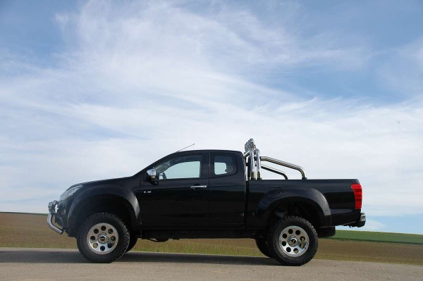 delta4x4-isuzu-d-maxatfs-doublesportsbar-7223716-seite.jpg
