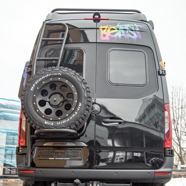 delta4x4-mercedes-sprinter907-hecktraeger-reserveleit907-2.jpg