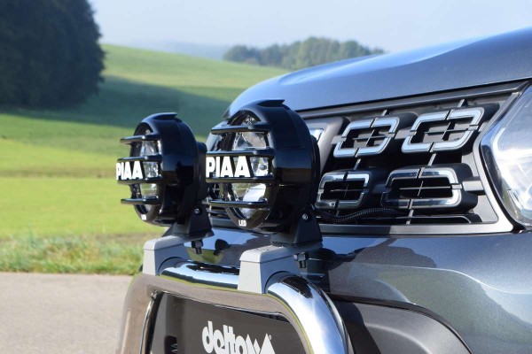 delta4x4-dacia-duster-frontbuegel-fbddustexp-scheinwerfer.jpg