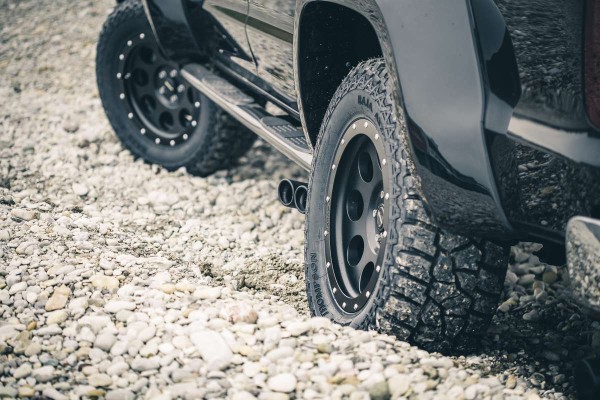 delta4x4-fiat-fullback-seitenbuegel-sbdsp406sw-image.jpg
