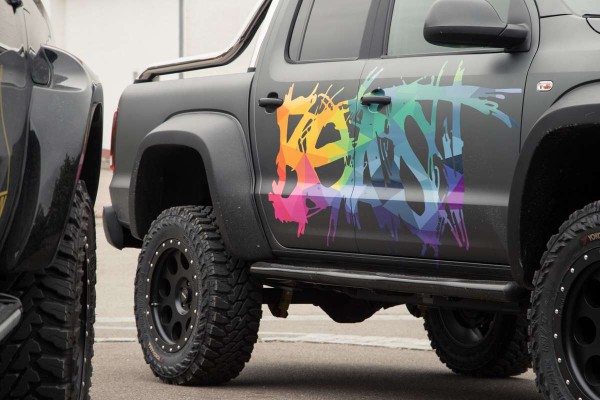 delta4x4-vw-amarok-radabdeckungen-xv6v6-6-t-foliert.jpg