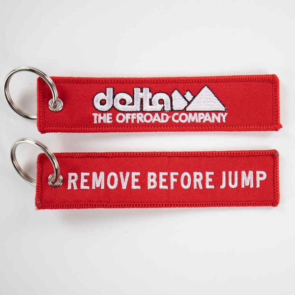 delta4x4_merch_schluesselanhaenger_rot_schluesseldel1.jpg